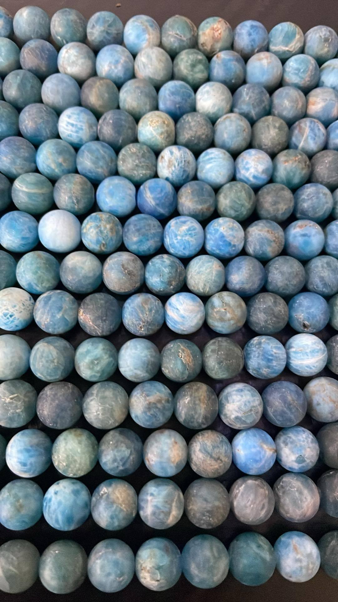 Fil de perles d'apatite bleue mate de 8 mm PROMOTION