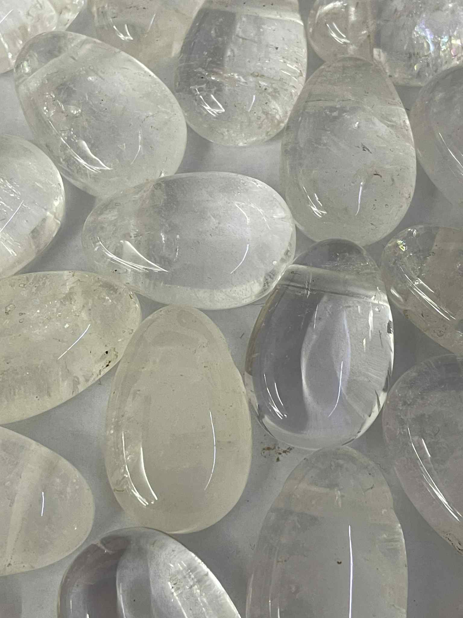 Bergkristall Trommelstein gelocht Anhänger