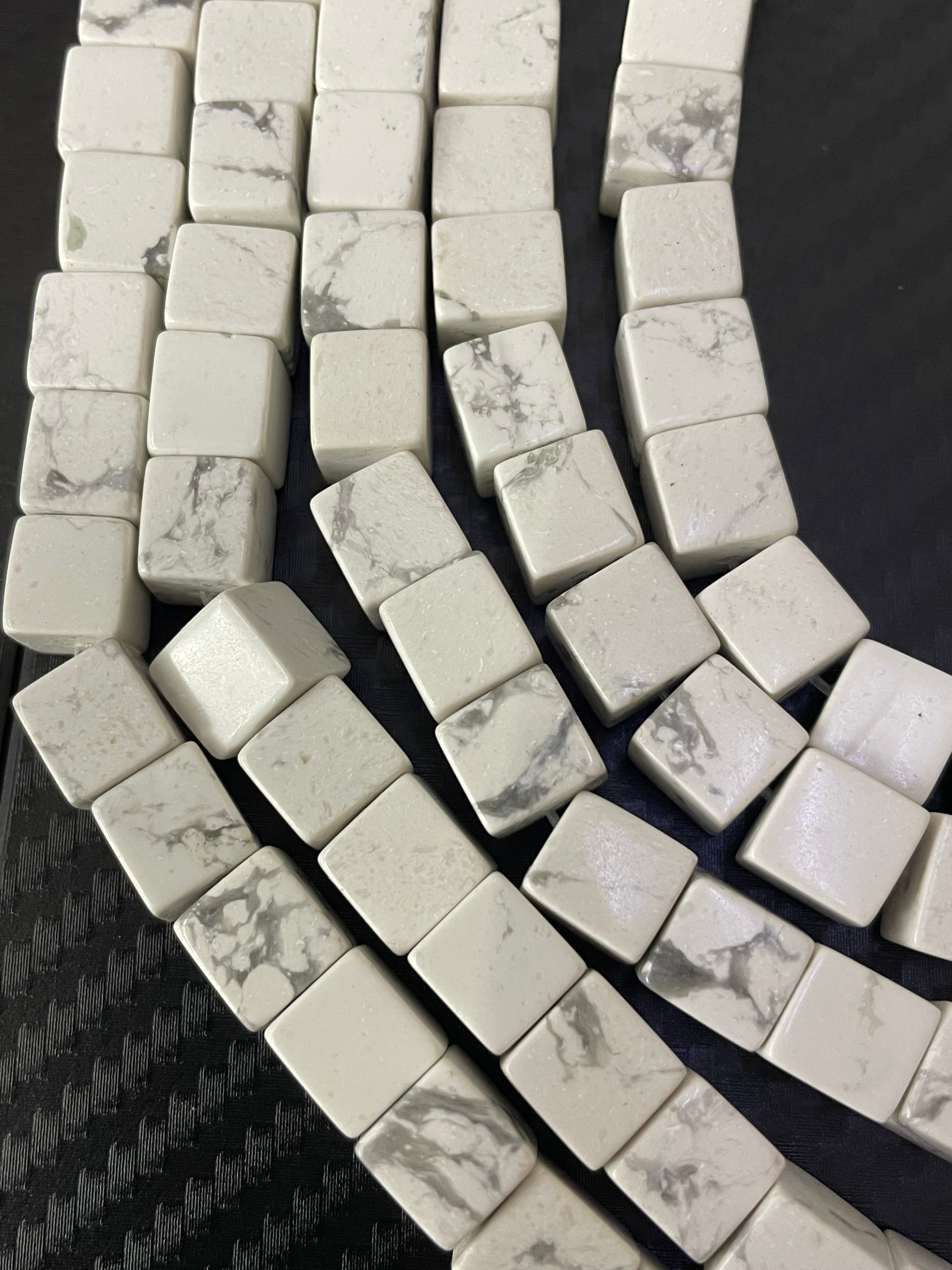 Howlite cube brin 8 mm