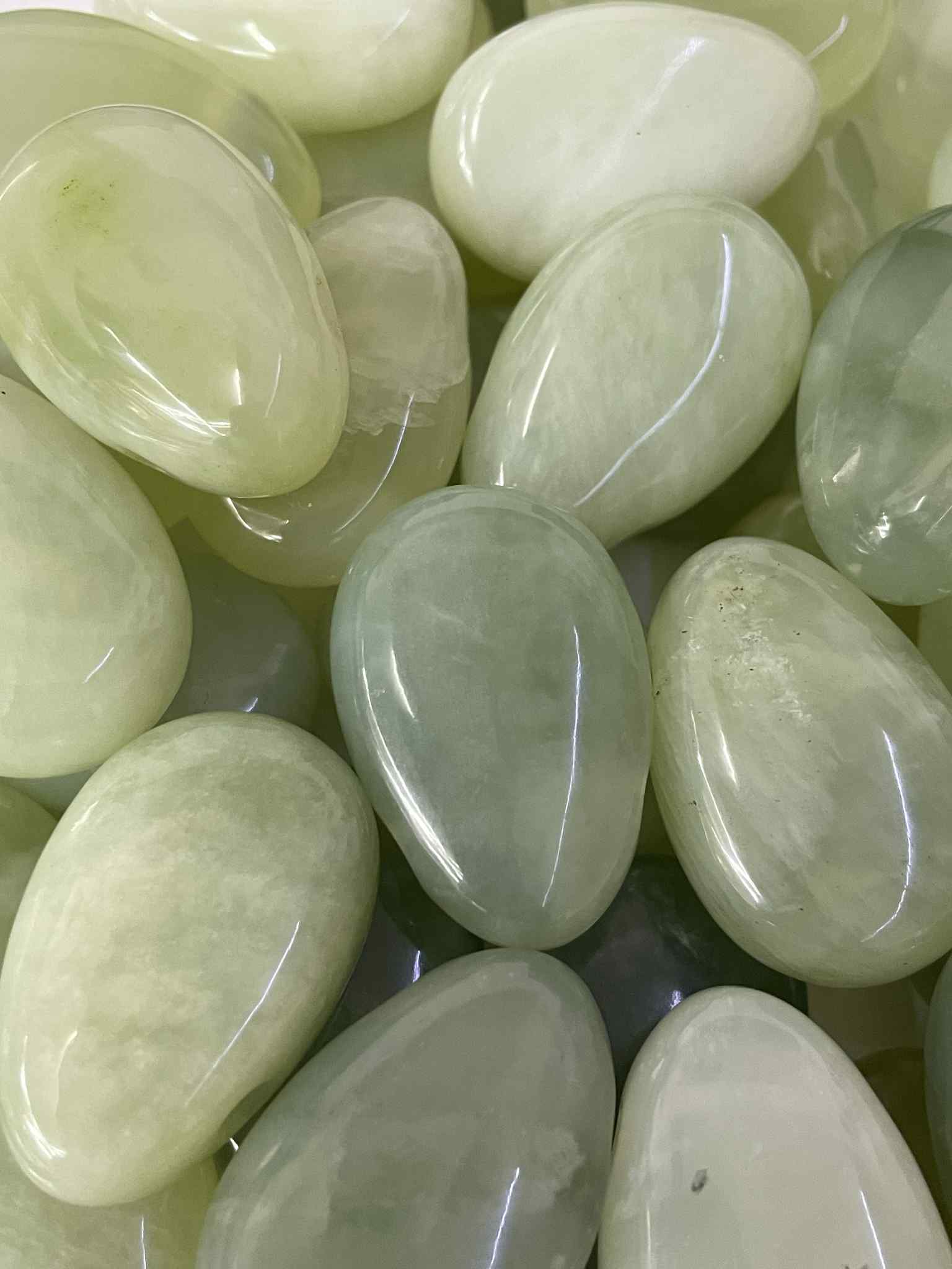 Jade hell Trommelstein gelocht Anhänger