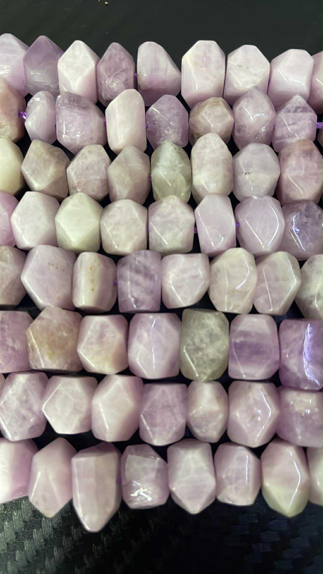 Kunzit Diamantschliff flach ca 11mm Testschliff