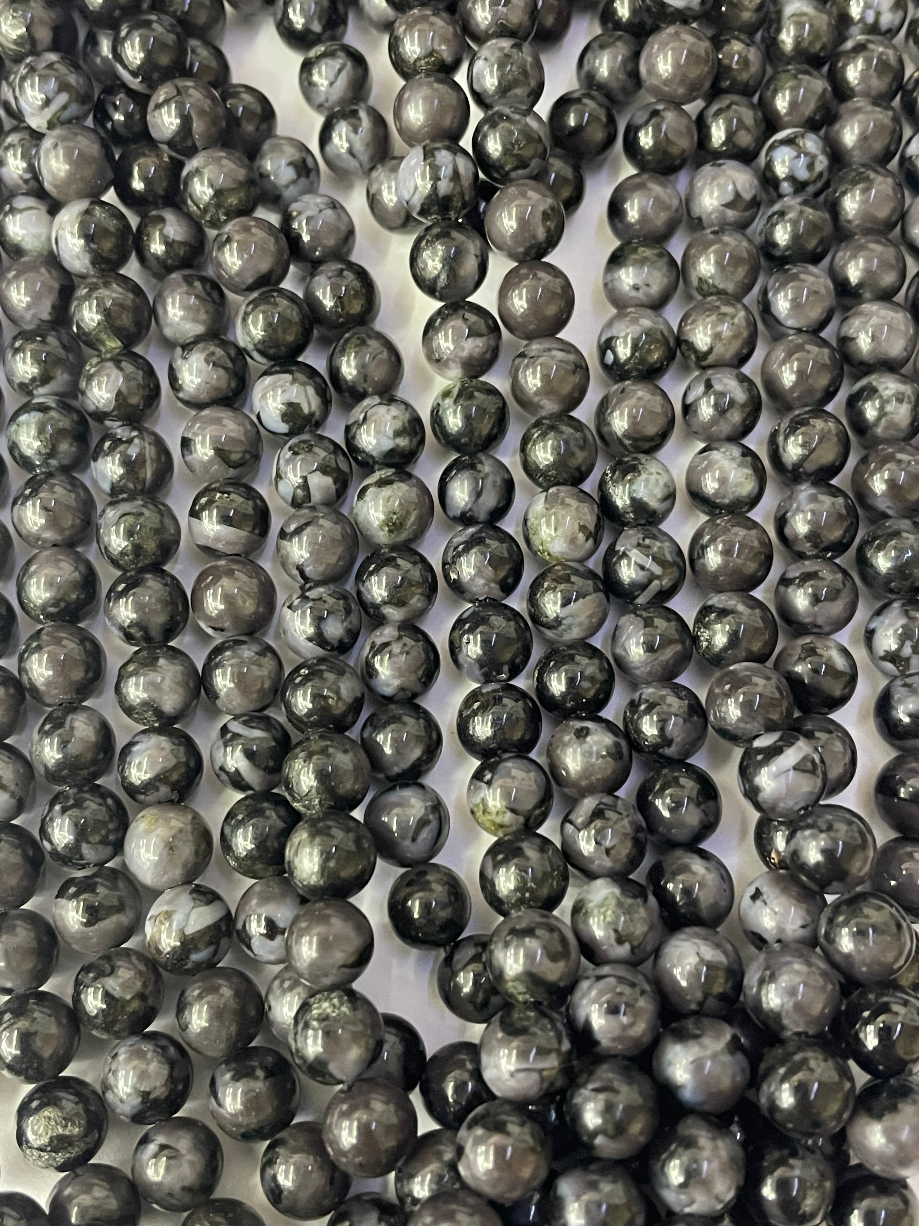Fil de perles de merlinite 8 mm GABBRO