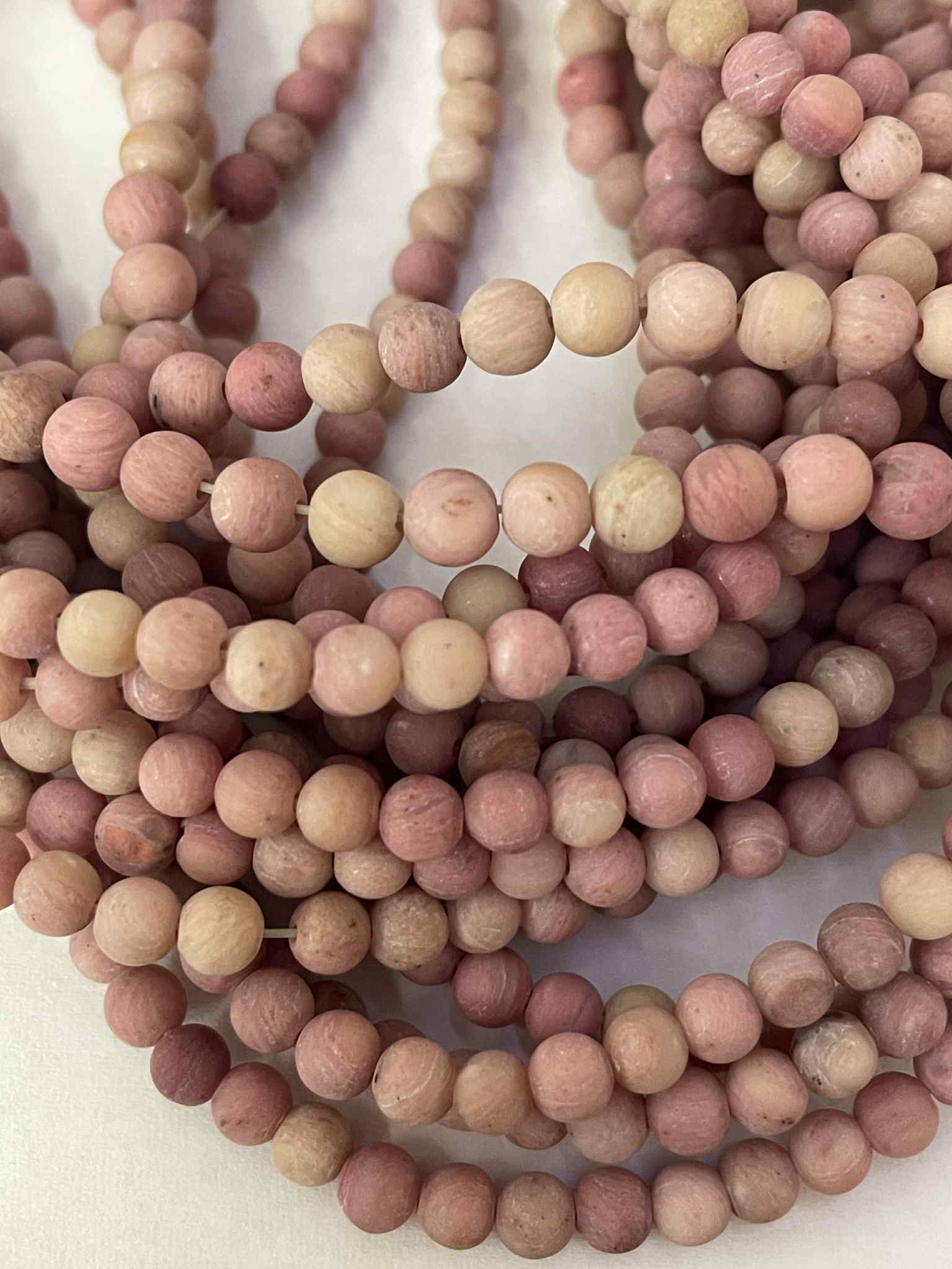 Rhodonite 4mm, Pérou – Fini mat