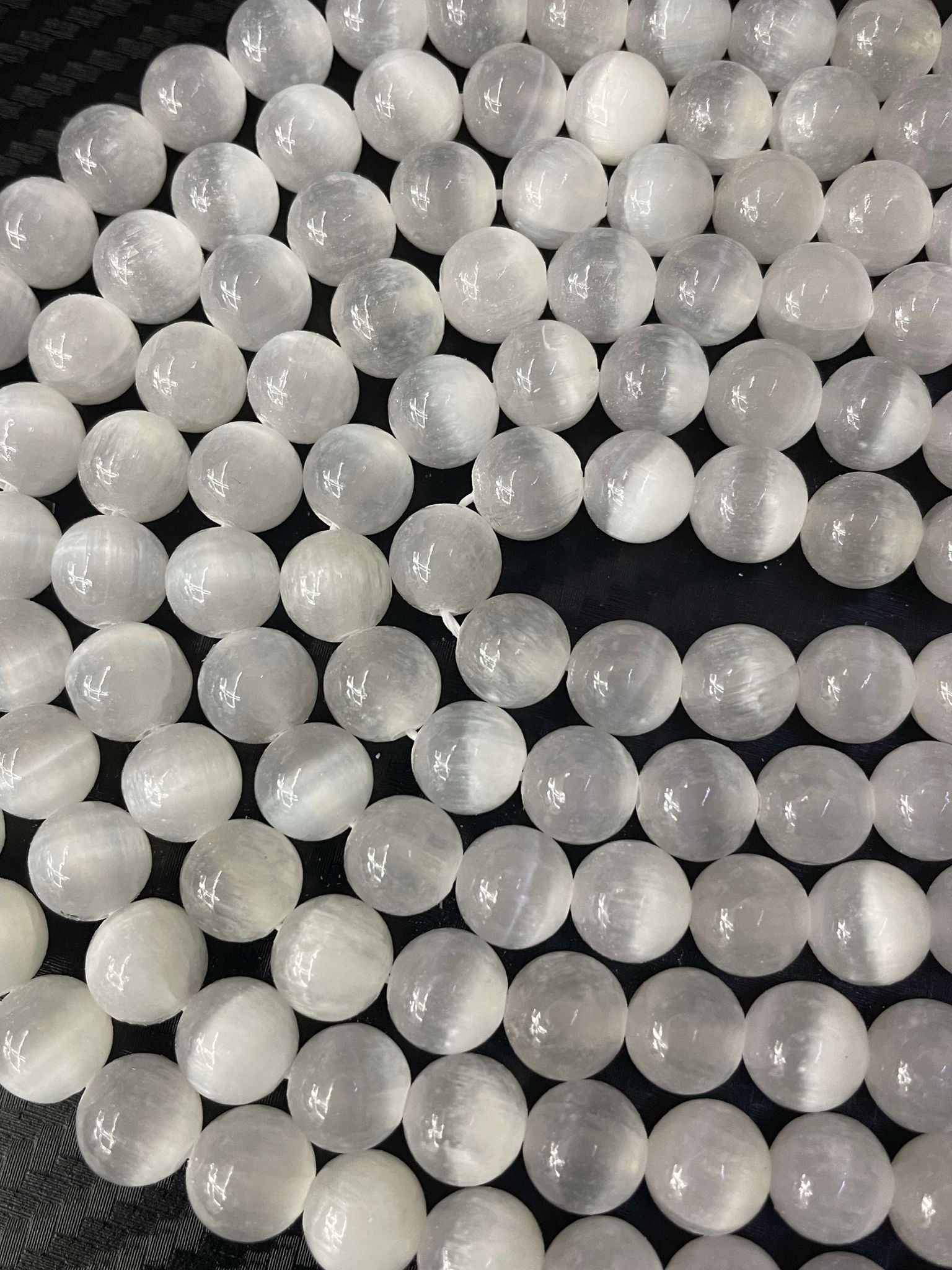 Selenit Kugeln ca 10mm Strang