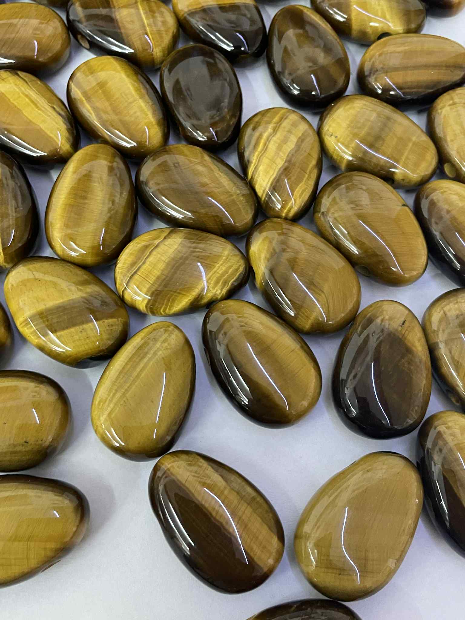 Tigerauge Trommelstein gelocht Anhänger TOP