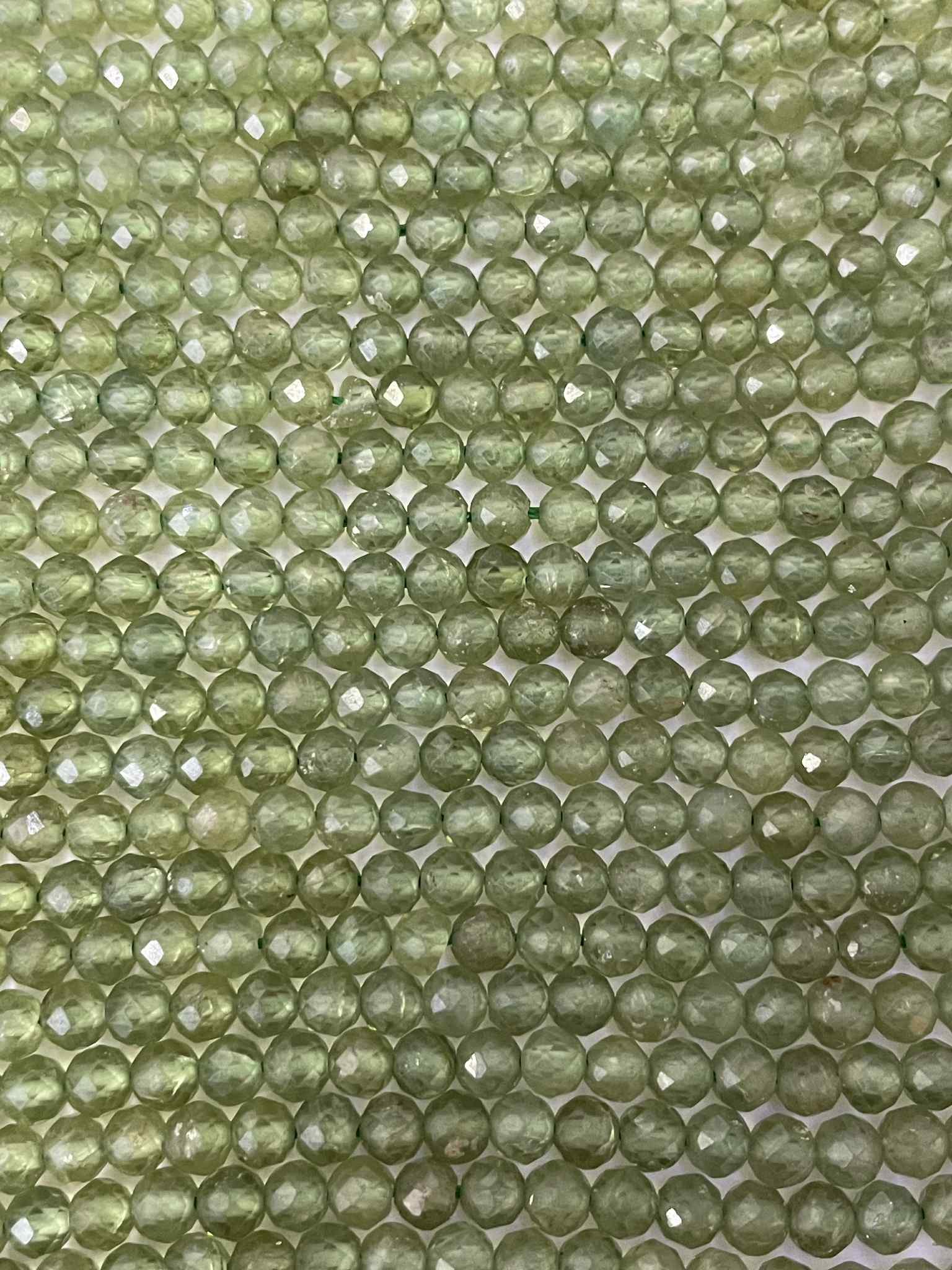 Apatit grün 4mm facettiert