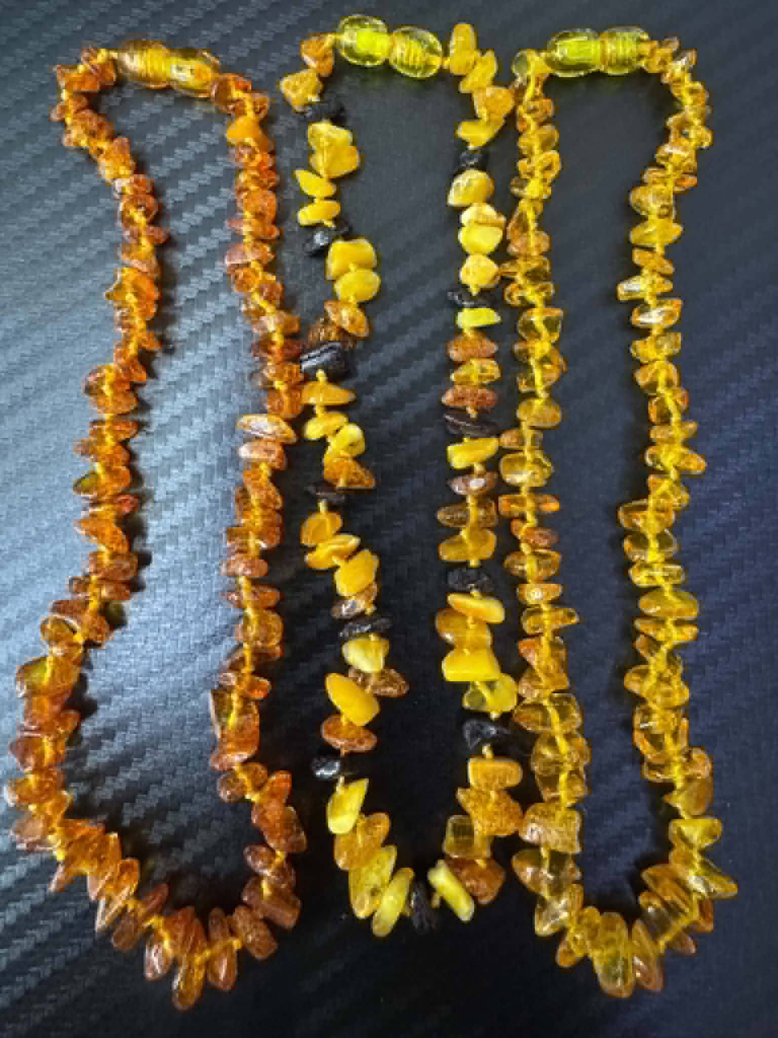 Colliers bébé en ambre – lot de 3