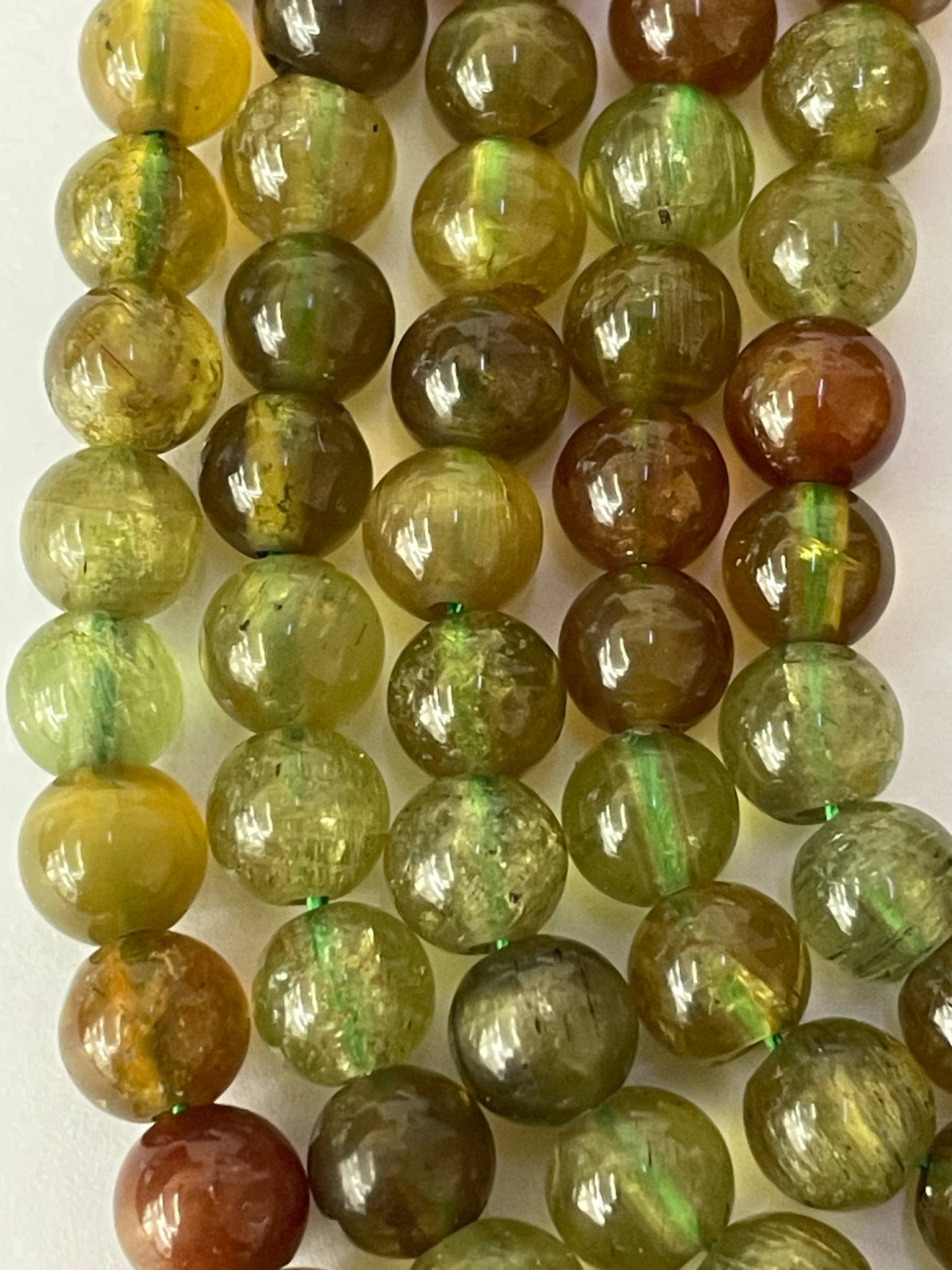 Chrysobéryl 8 mm brin de perles RARE