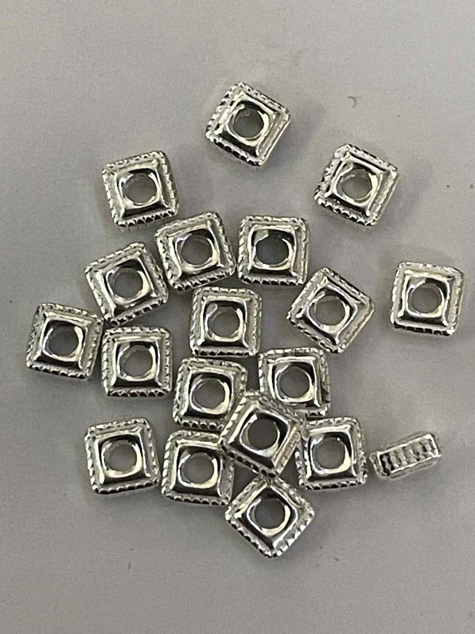 20 Stück Zwischenteile 925er Silber 4eck ca 3.5mm