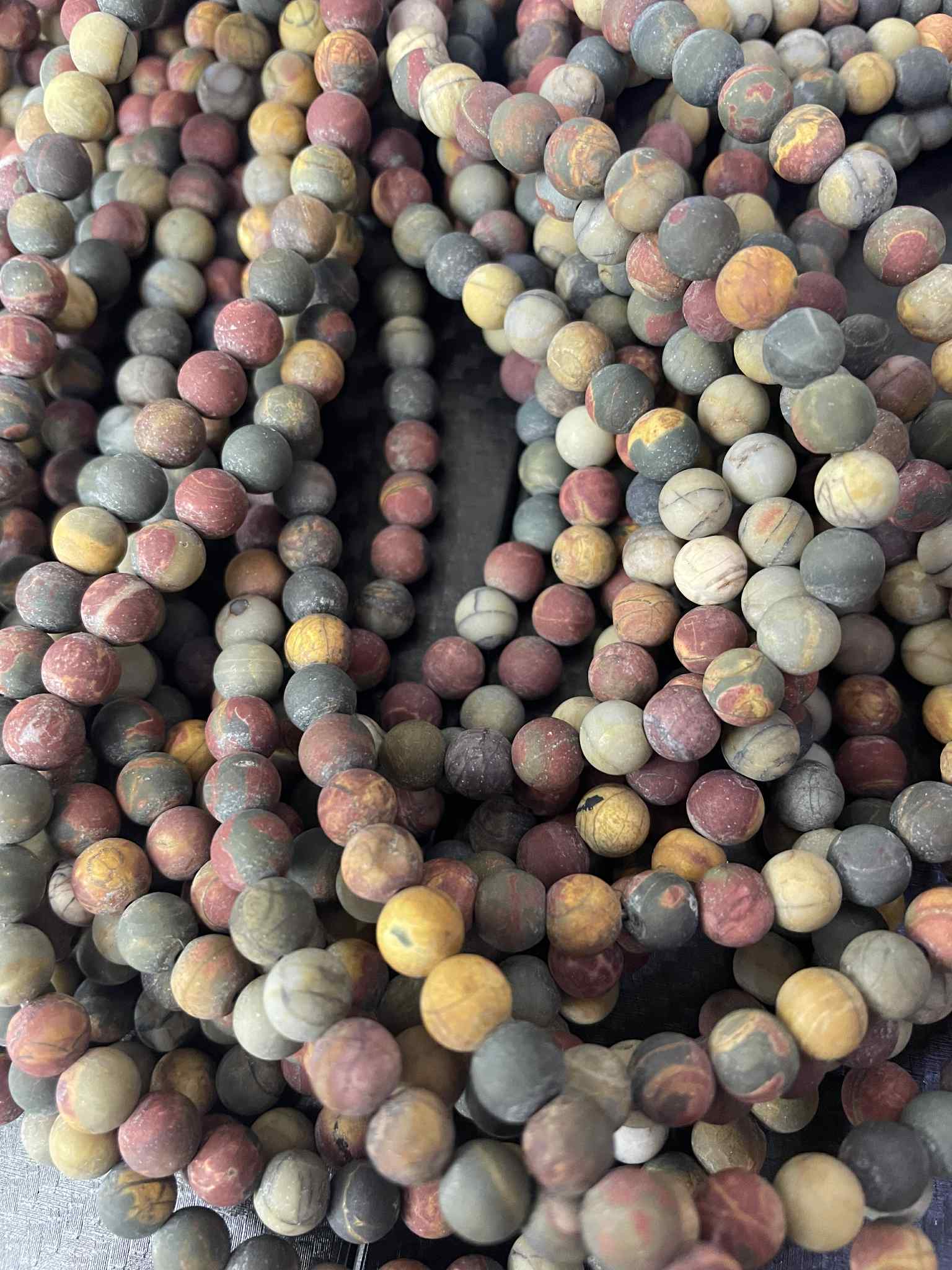 Noorena Jaspis 4mm Matt Kugelstrang