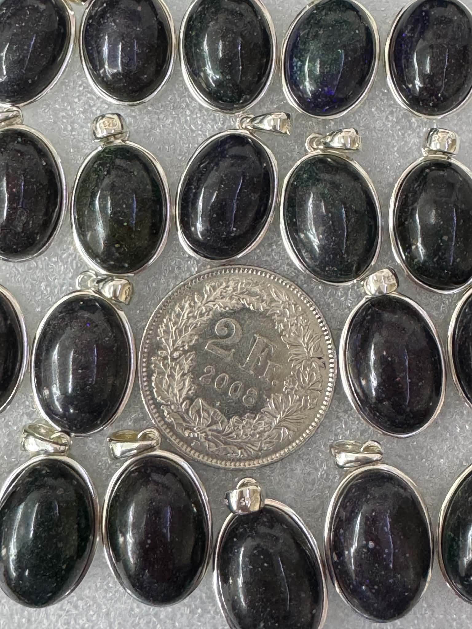 Pendentif en opale noire, argent 925