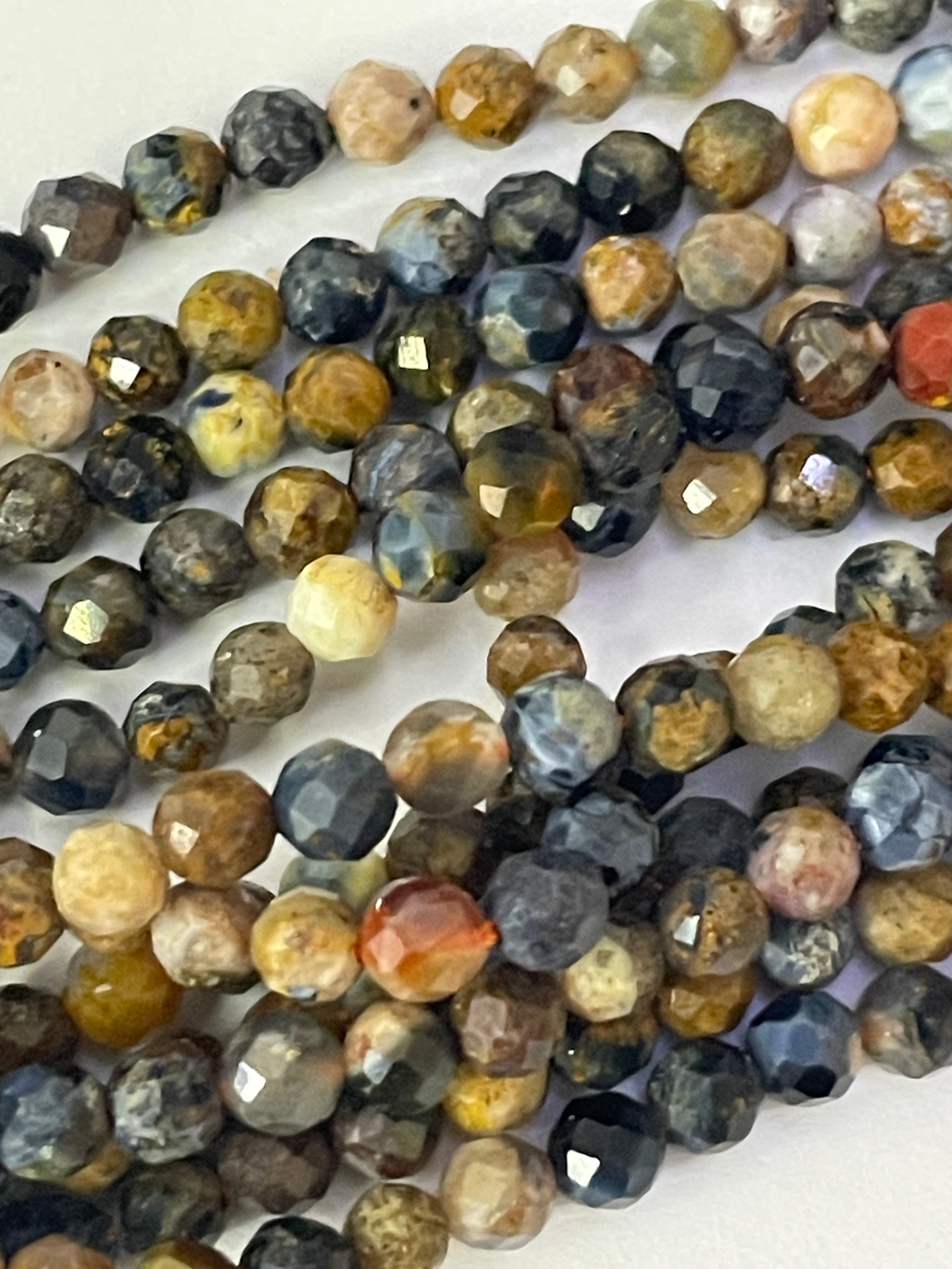 Perles de piétersite de 3 mm à facettes de Namibie