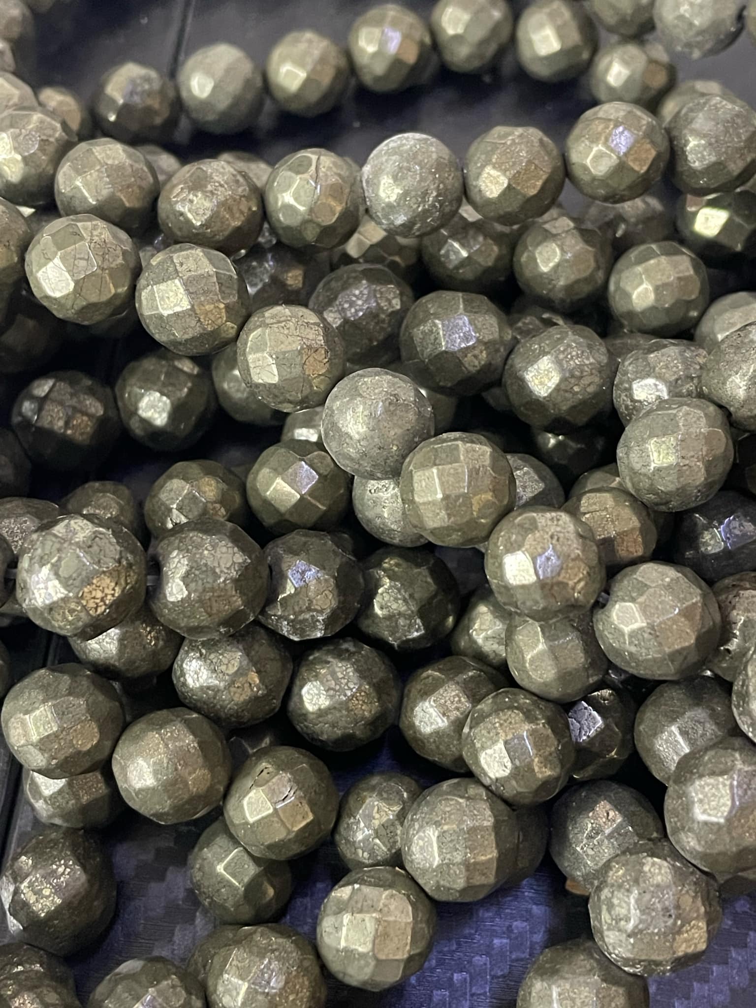 Pyrite facettée de 10 mm
