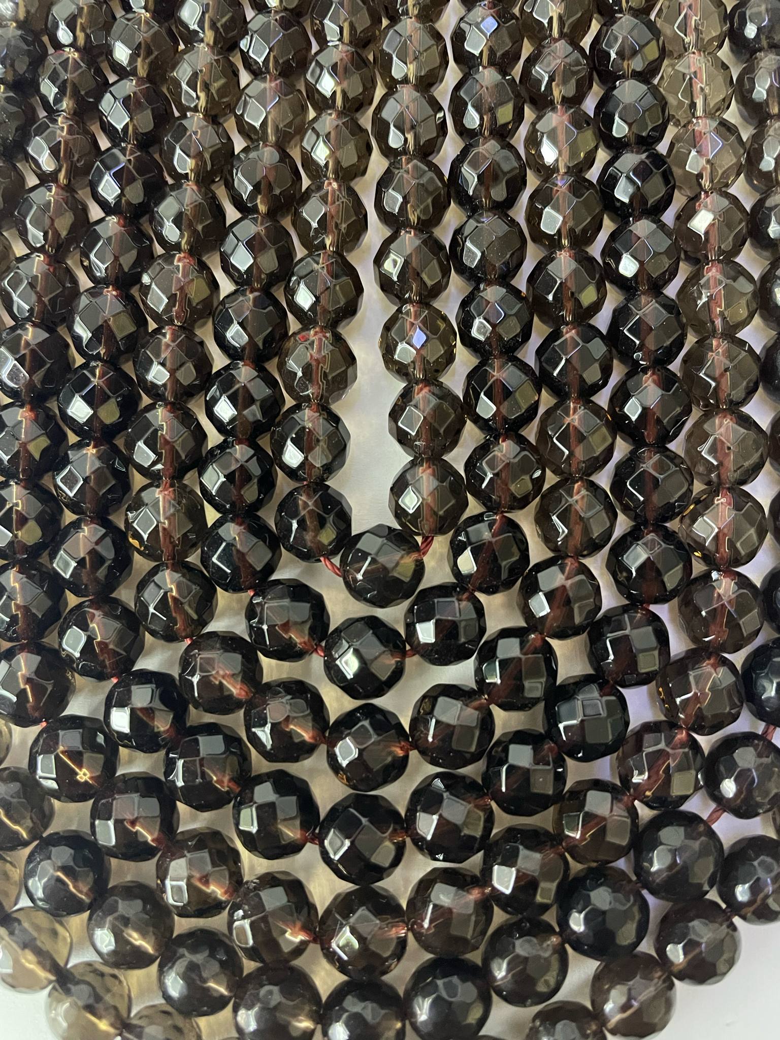 Perles de quartz fumé facettées 8 mm