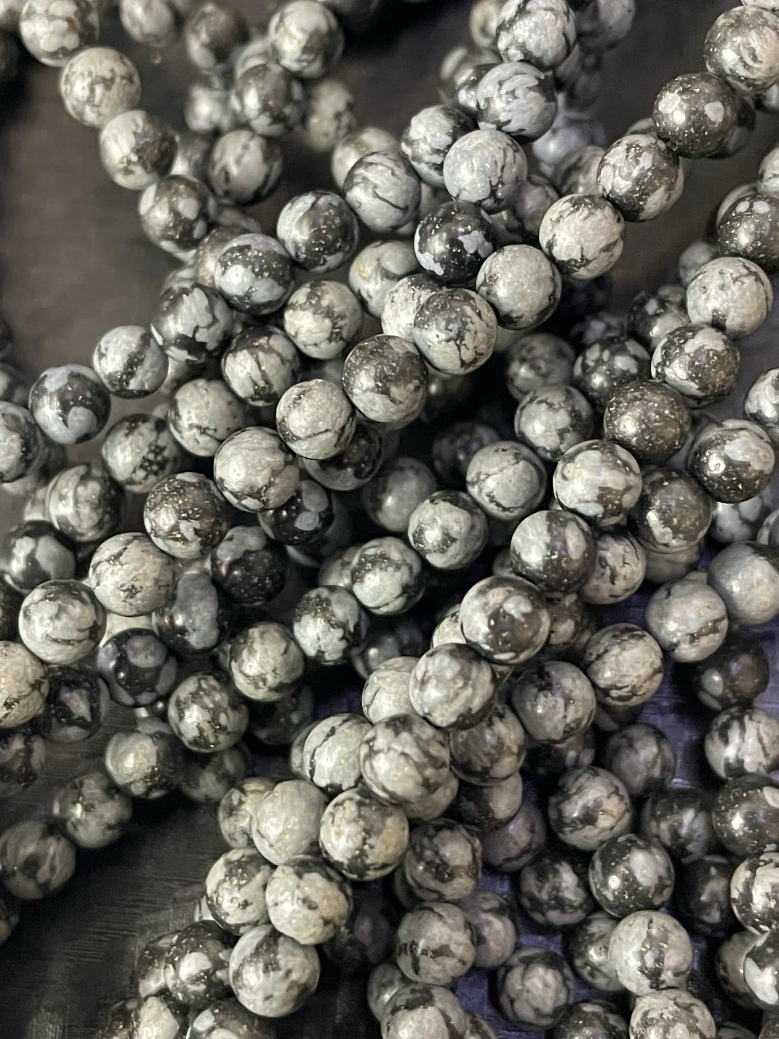 Obsidienne flocon de neige brin 4 mm
