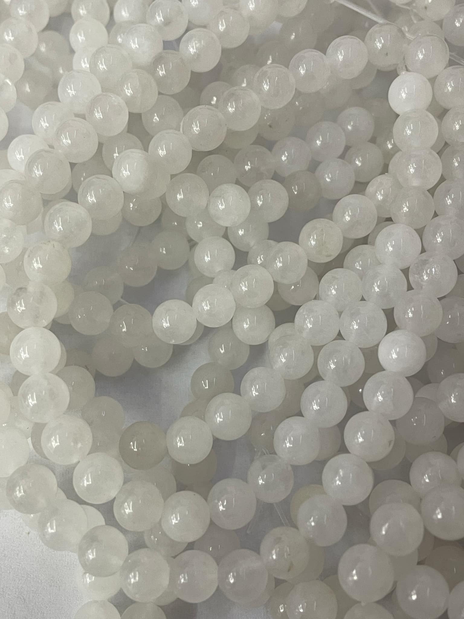 Schneequarz 4mm Kugeln ( transparenter da nur 4mm )