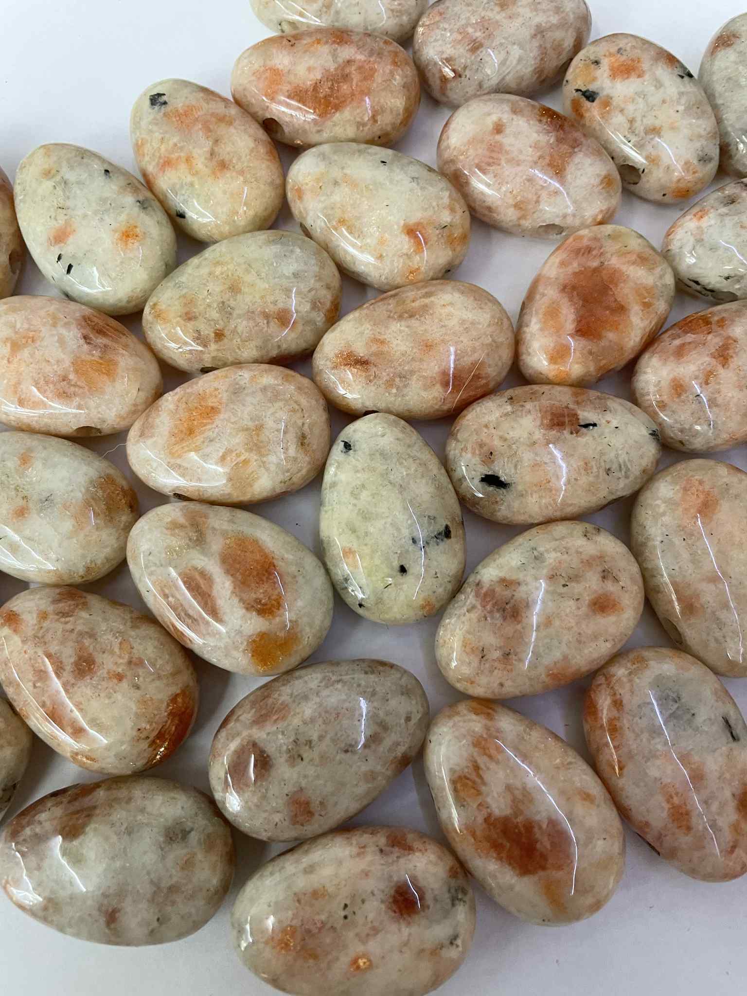 Sonnenstein Trommelstein gelocht Anhänger