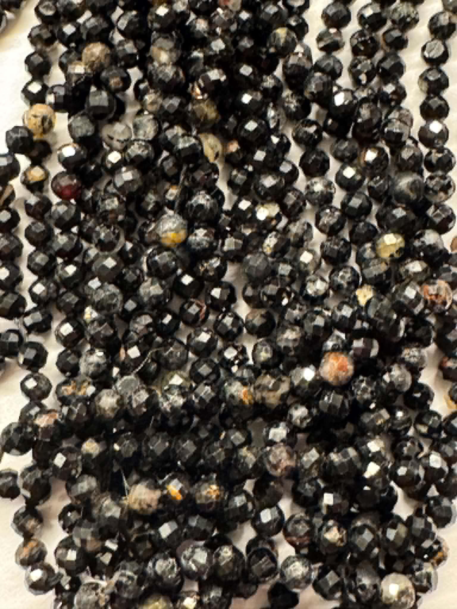 Turmalin 4mm facettiert Natur AKTION