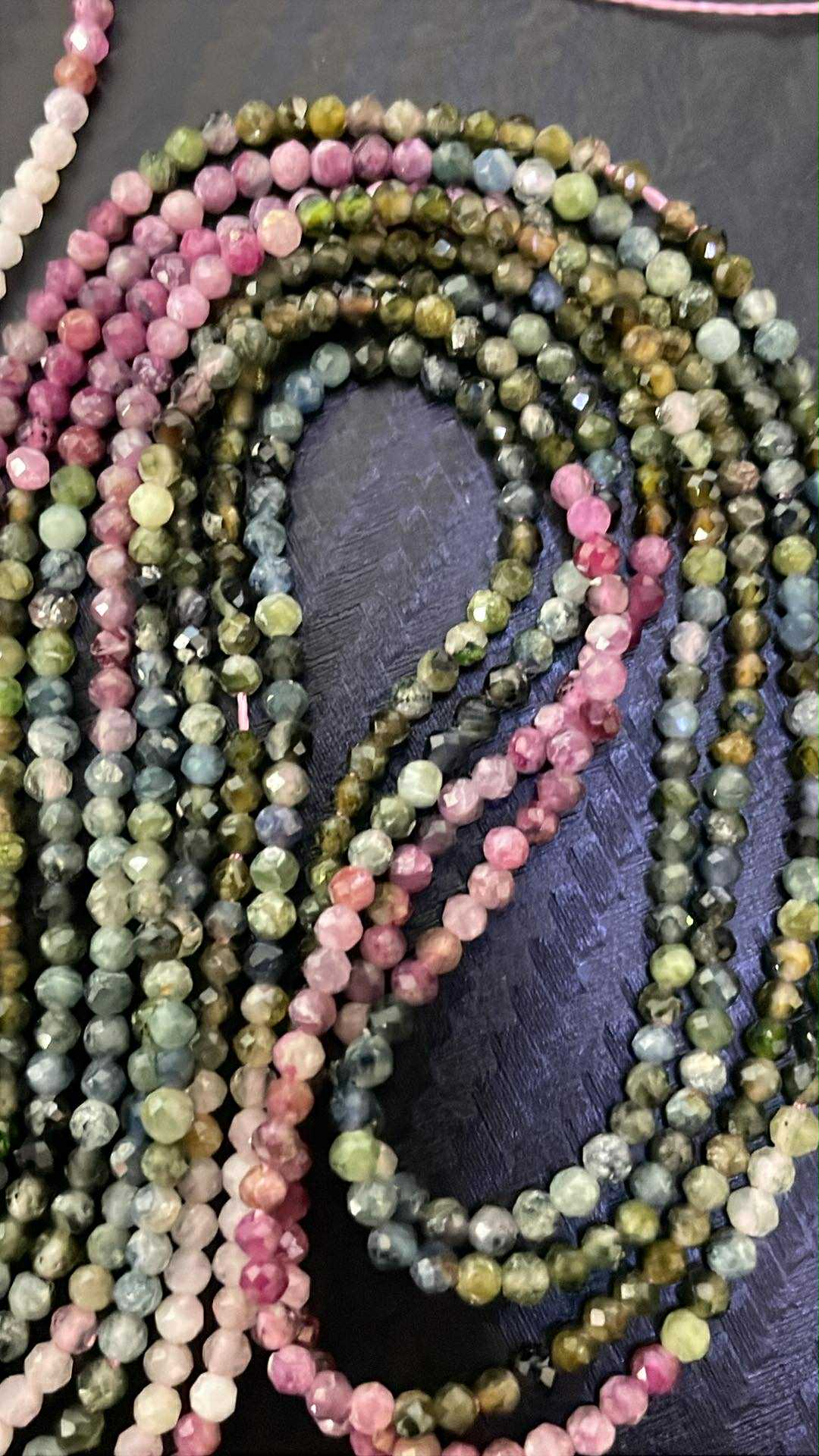 Turmalin facettiert ca. 2.2mm farbverlauf