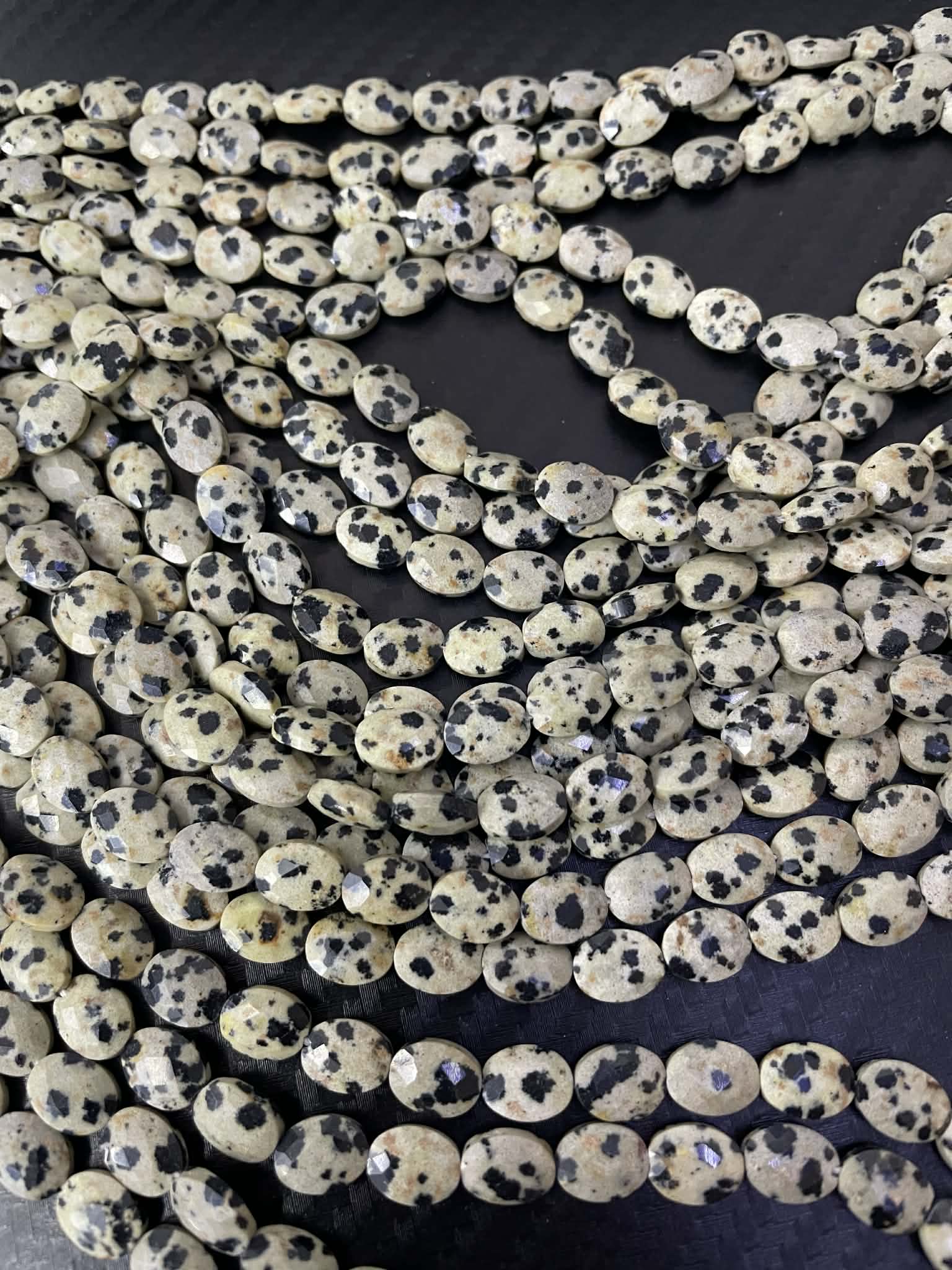 Dalmatiner Jaspis 8mm x 6mm facettiert