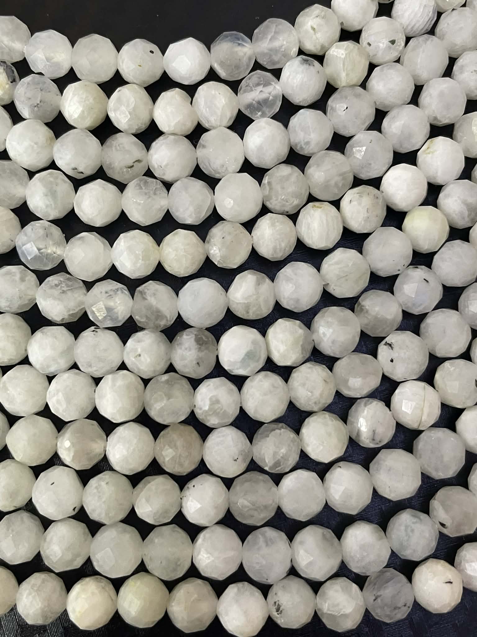 Mondstein weiss ca 5.5mm facettiert