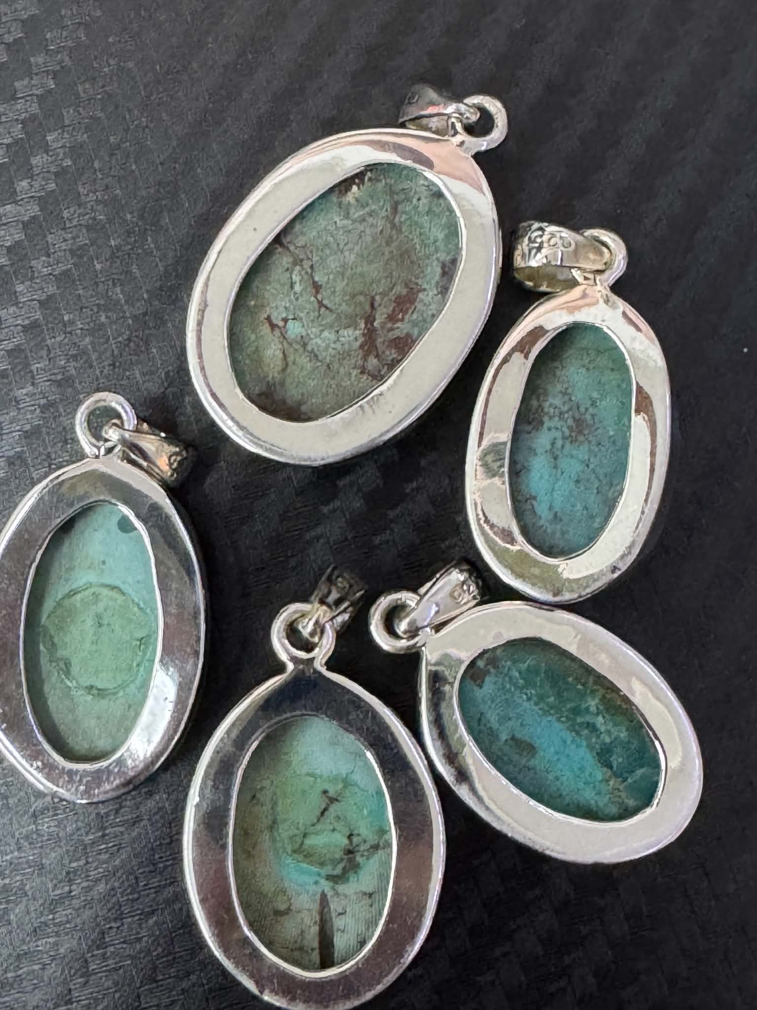 Pendentif ovale en turquoise du Tibet en argent 925