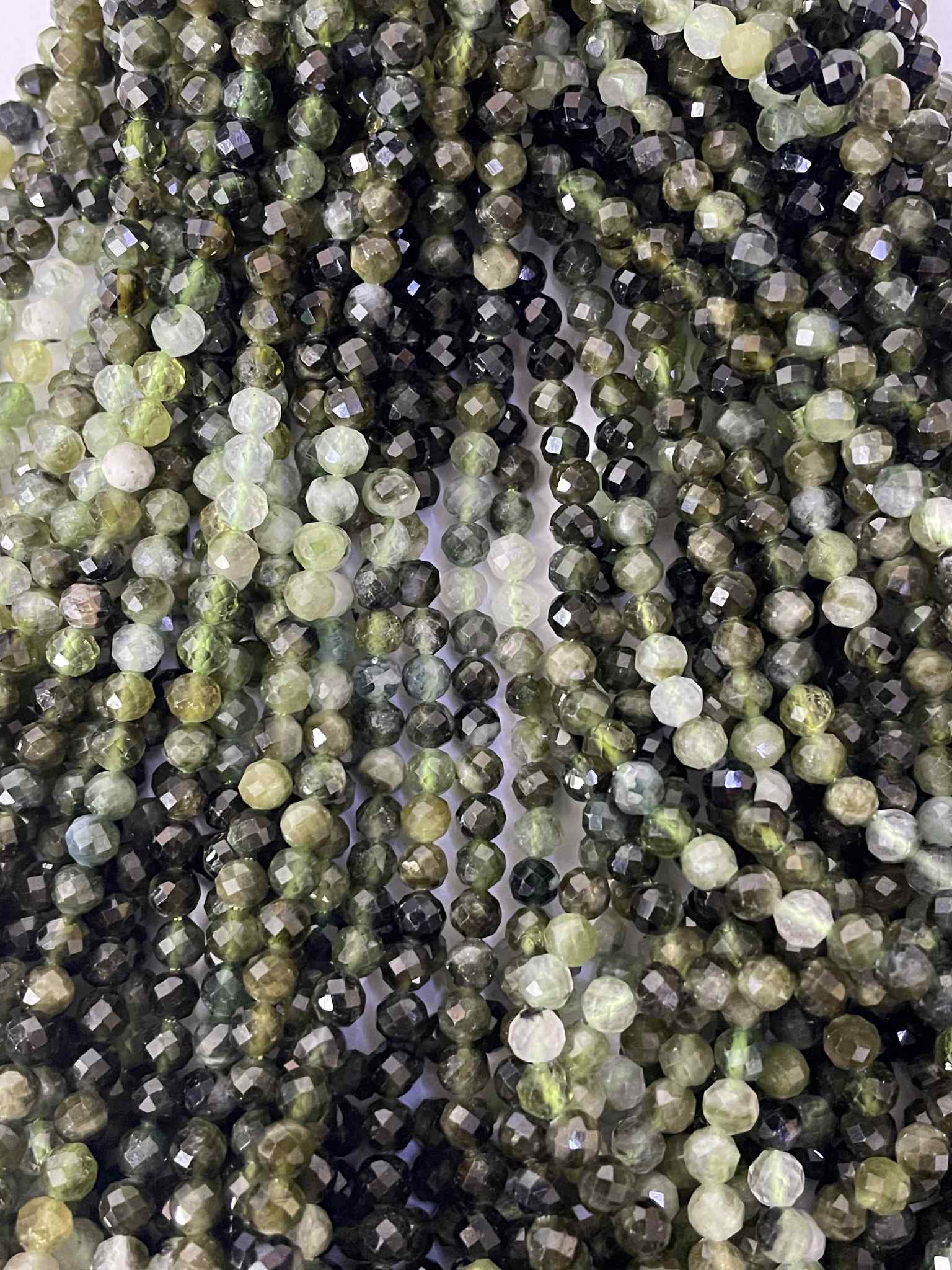 Turmalin grün ca. 3.5mm facettiert