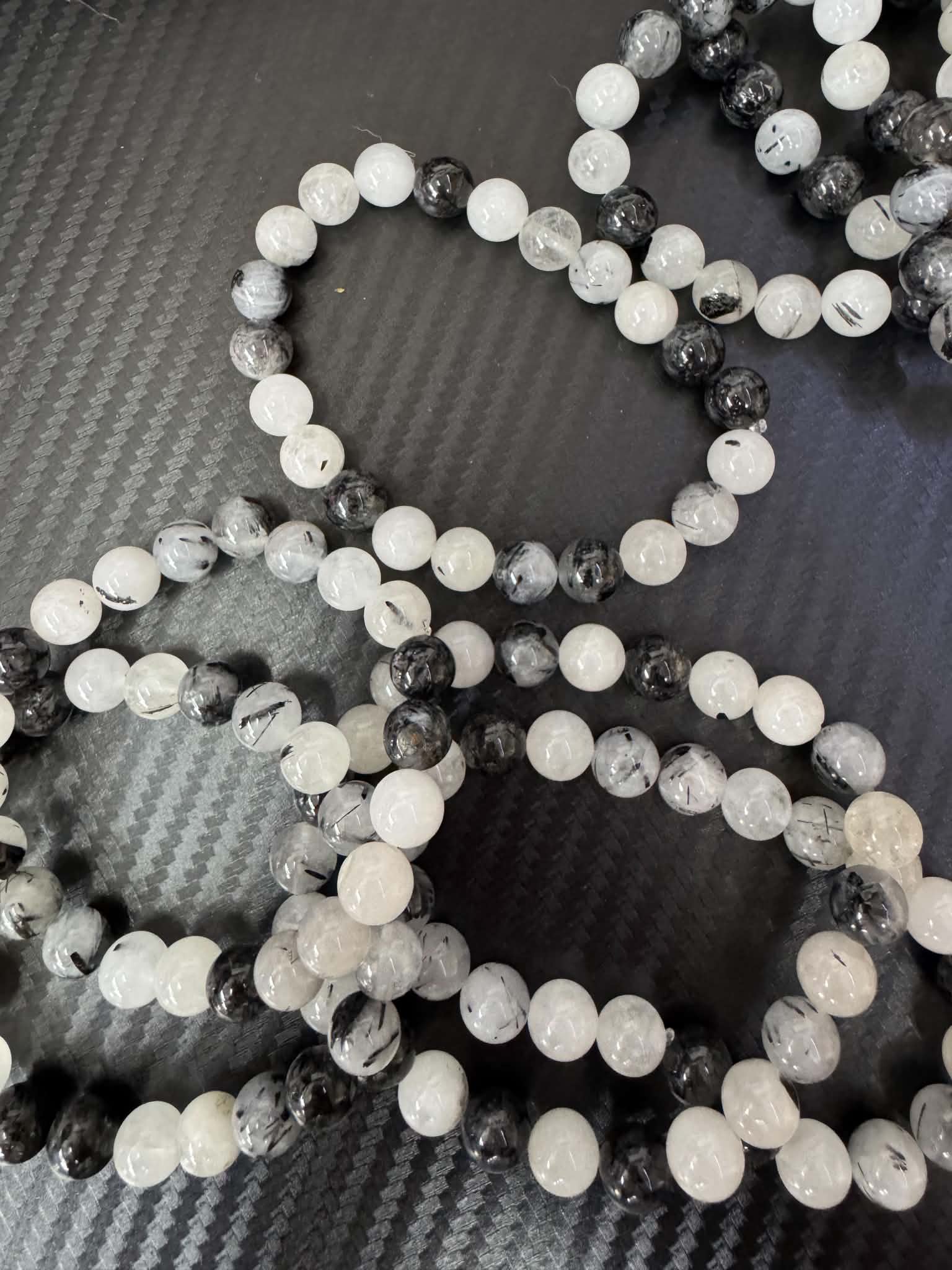 Bracelet en quartz tourmaliné 8 mm, élastique détendu, à réenfiler ou à retravailler