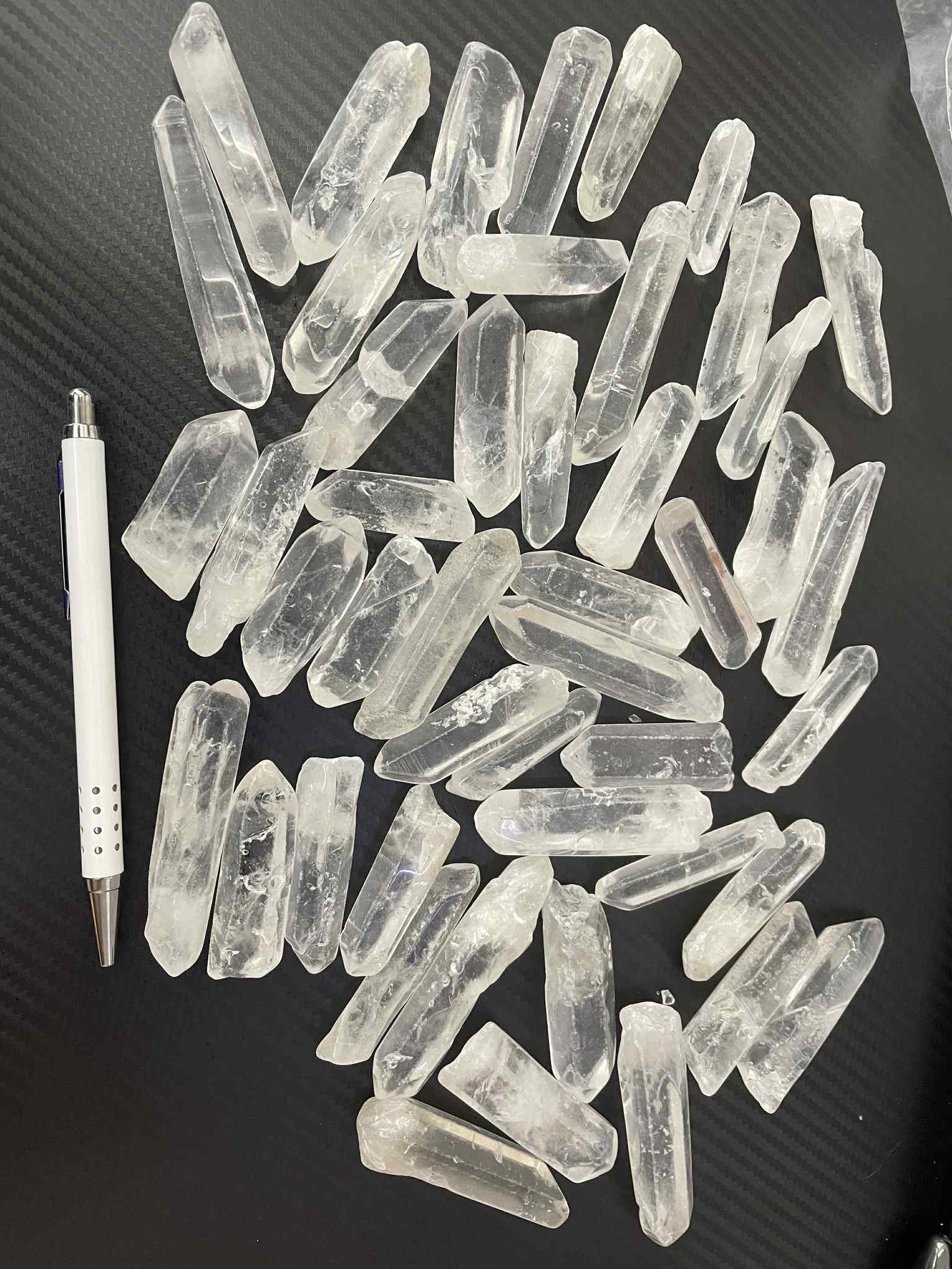 1kg Bergkristall Spitzen leicht poliert