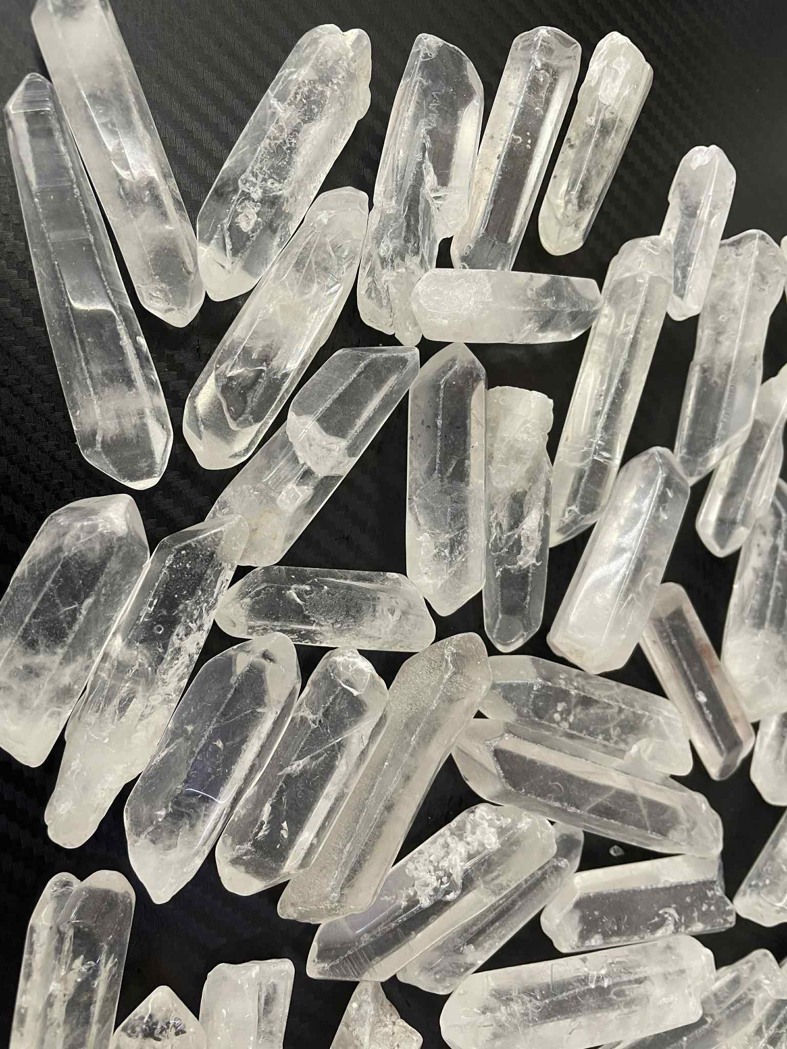 1kg Bergkristall Spitzen leicht poliert