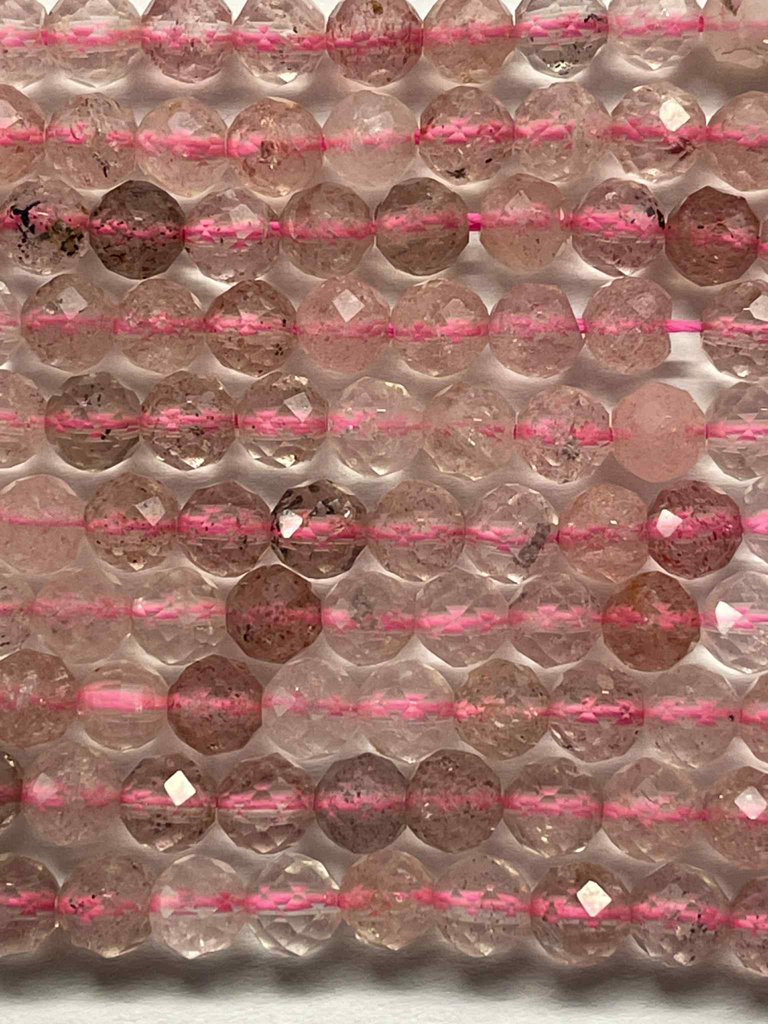 Erdbeerquarz 4mm facettiert  AKTION