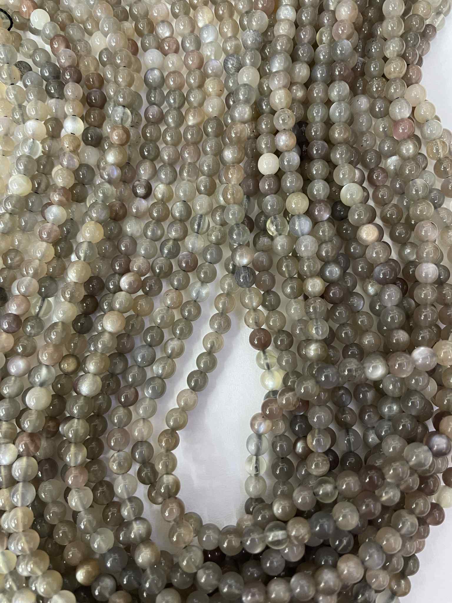 Mondstein 4mm Kugelstrang Grau - Braun