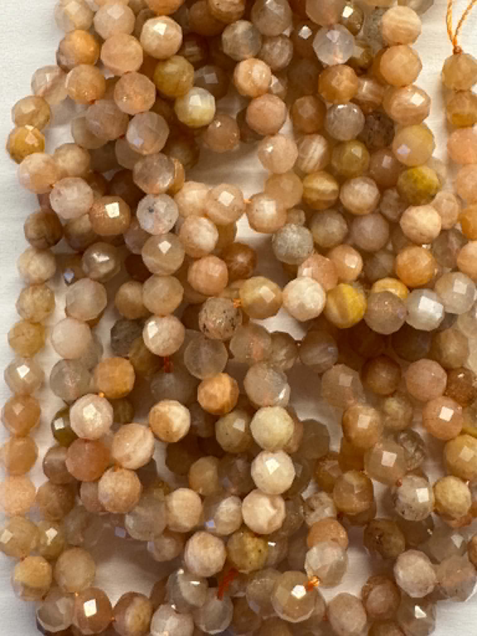 Mondstein Rosa 4mm facettiert AKTION