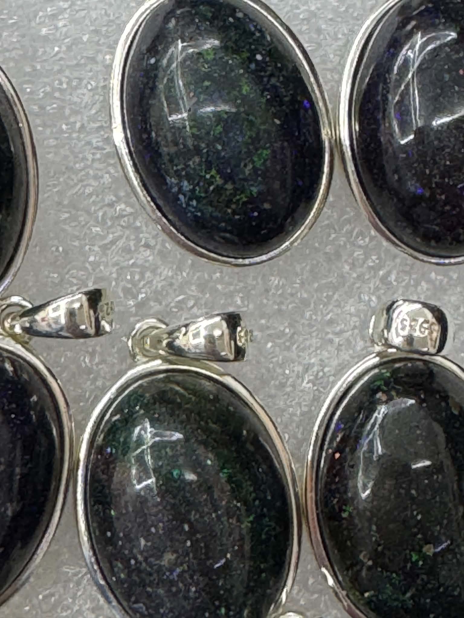 Pendentif en opale noire, argent 925 