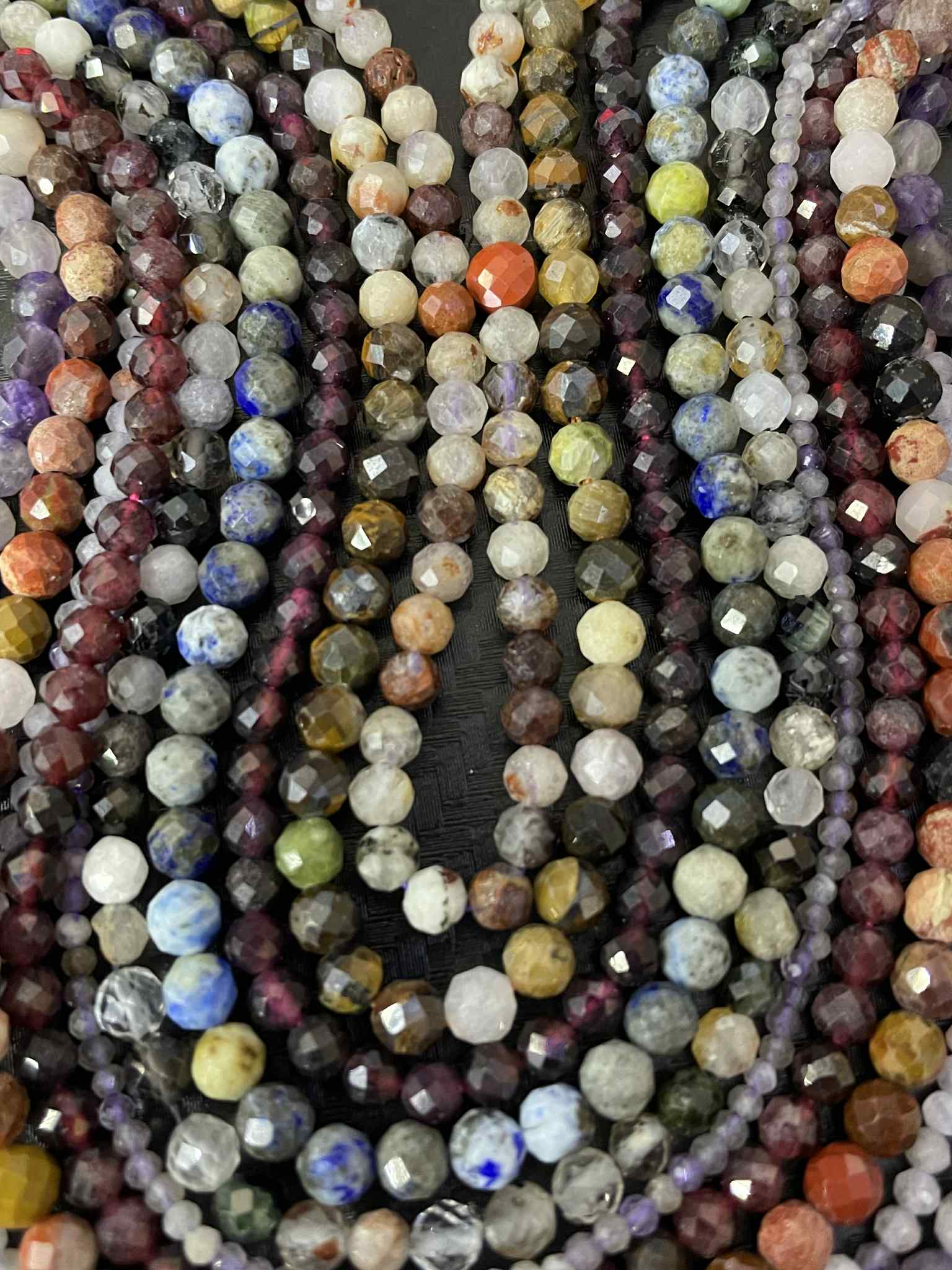 10 Stränge  2 - 4mm facettiert Restposten, zufälliger MIX