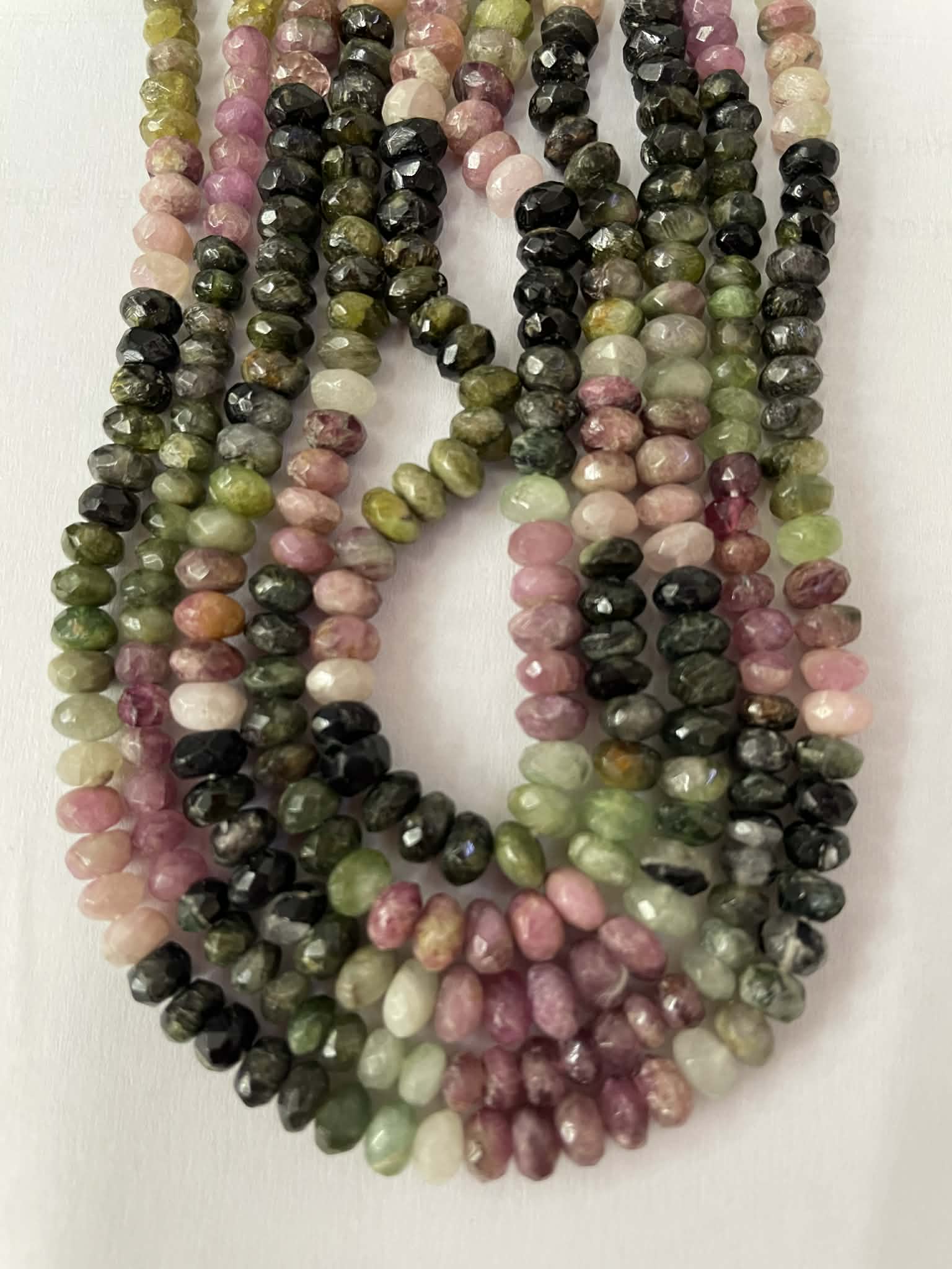 Rondelles de tourmaline colorées d'environ 5,5 mm, facettées